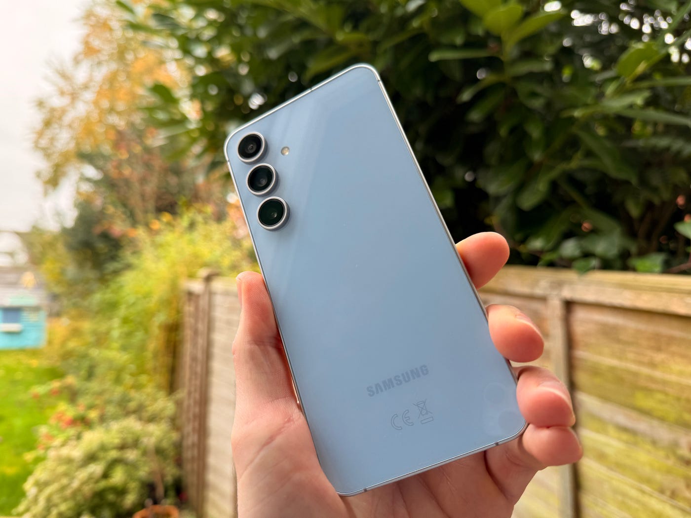 Samsung Galaxy S24 FE, 8GB RAM  256GB  Storage Mobile phone