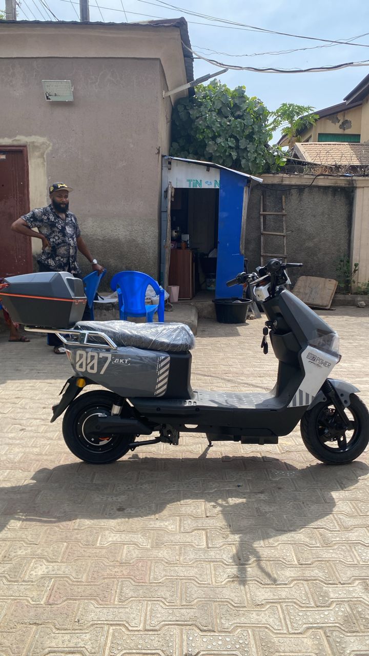 AKT Electric Delivery Bike KZ007-1