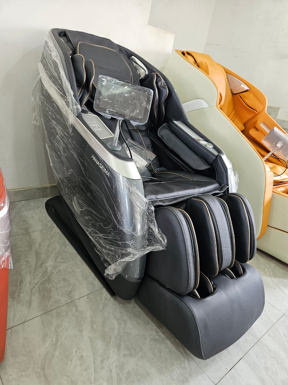 Massage Chair, 3D, Full Body Shiatsu Recliner with APP 1 Black